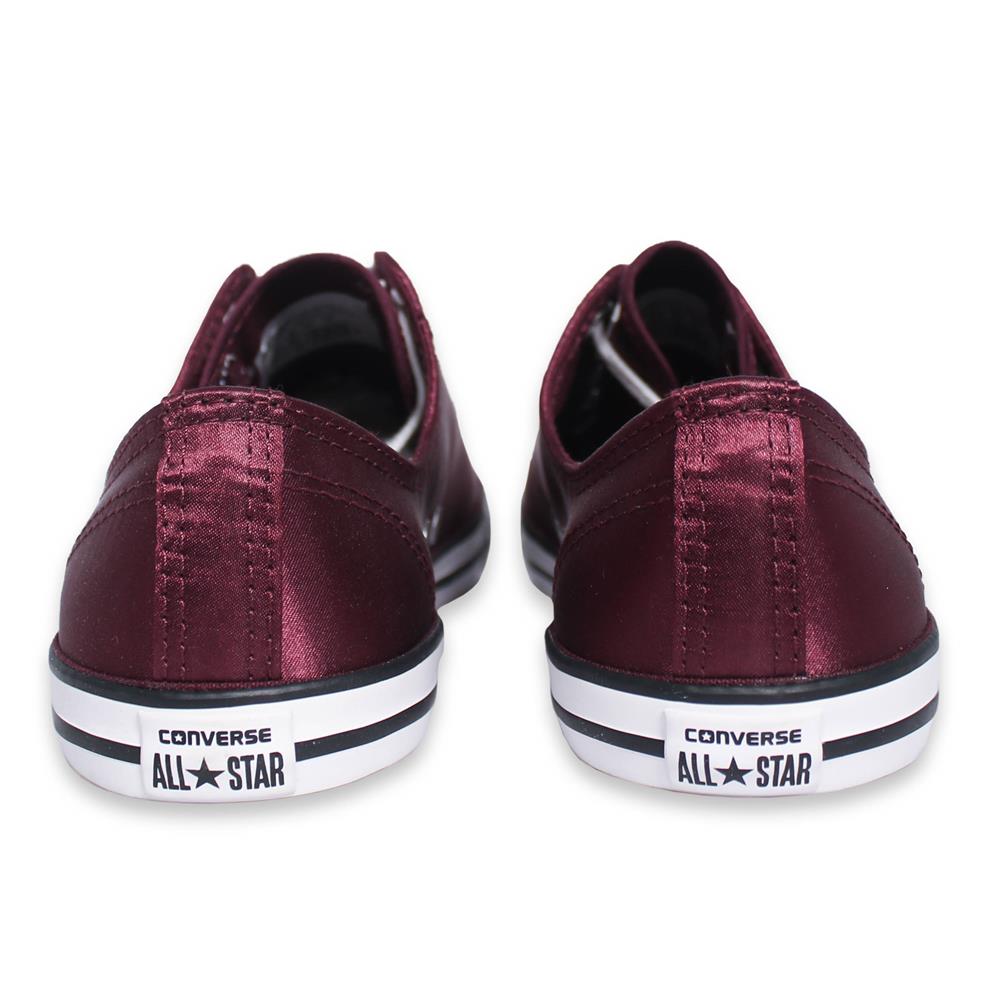 all maroon shoes