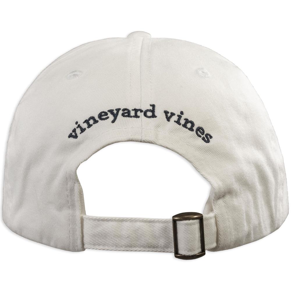 white vineyard vines hat