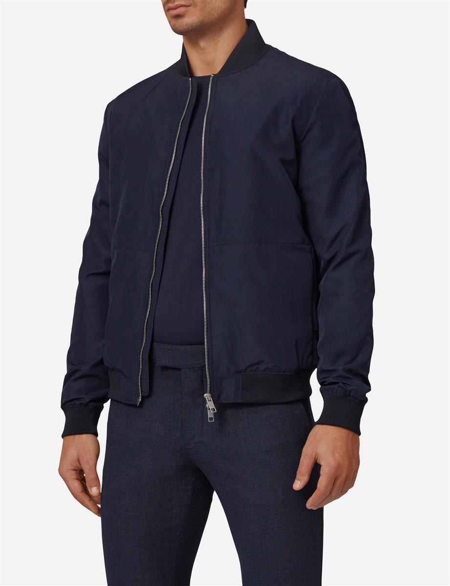 J Lindeberg Thom 2024 dvos