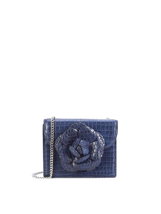 Handbags Accessories Handbags Oscar De La Renta Check out our oscar de la renta selection for the very best in unique or custom, handmade pieces from our dresses shops. oscar de la renta